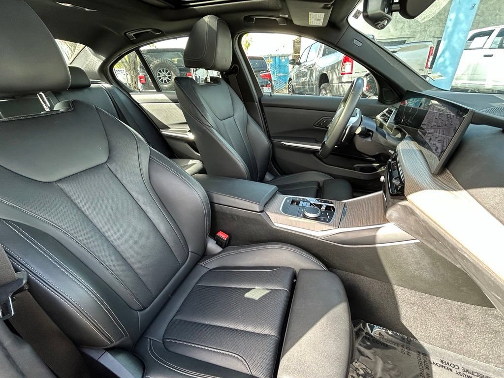 Used 2025 BMW 330i Sedan RWD image 29