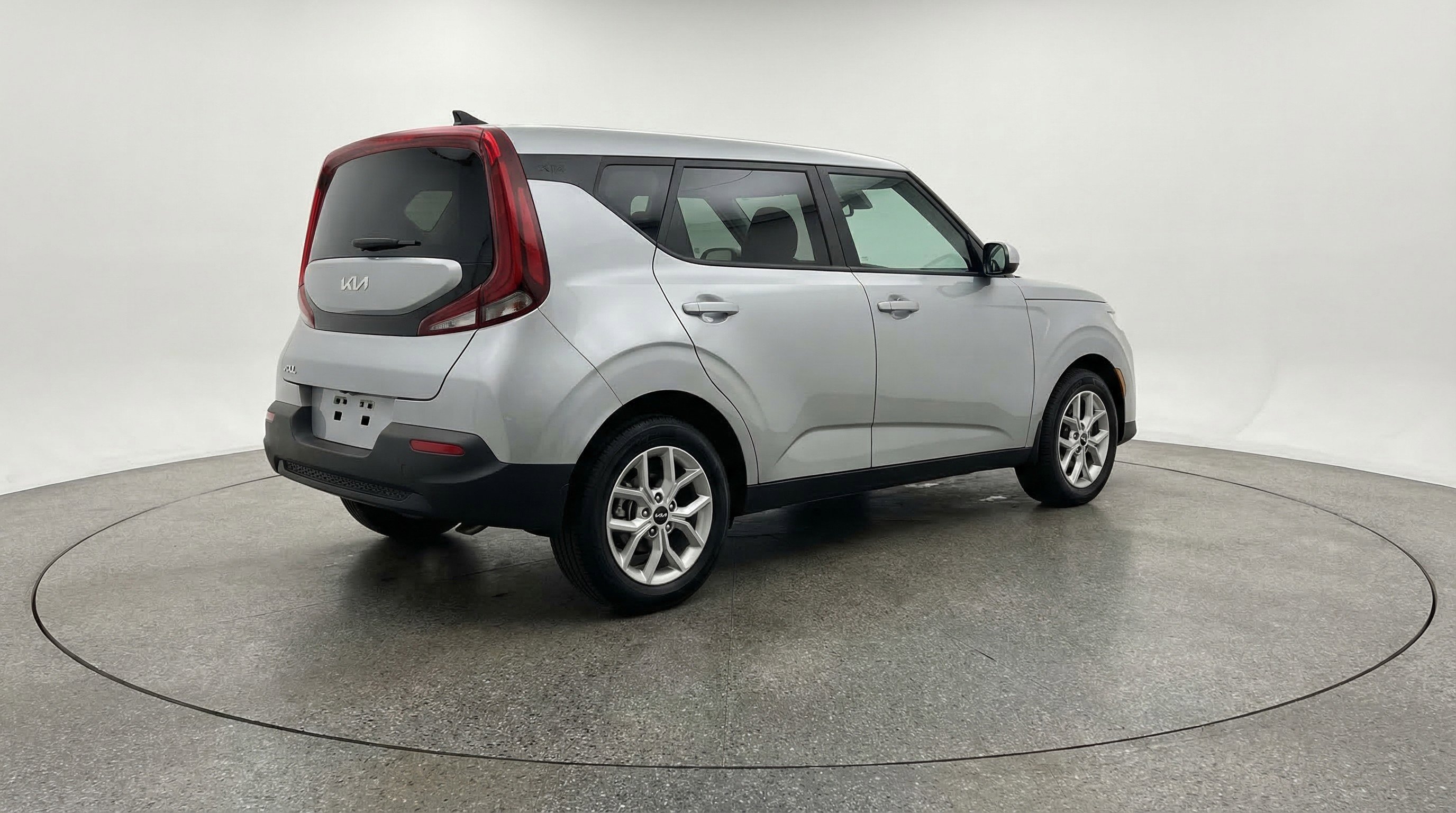 Used 2025 Kia Soul LX w/ LX Technology Package image 9