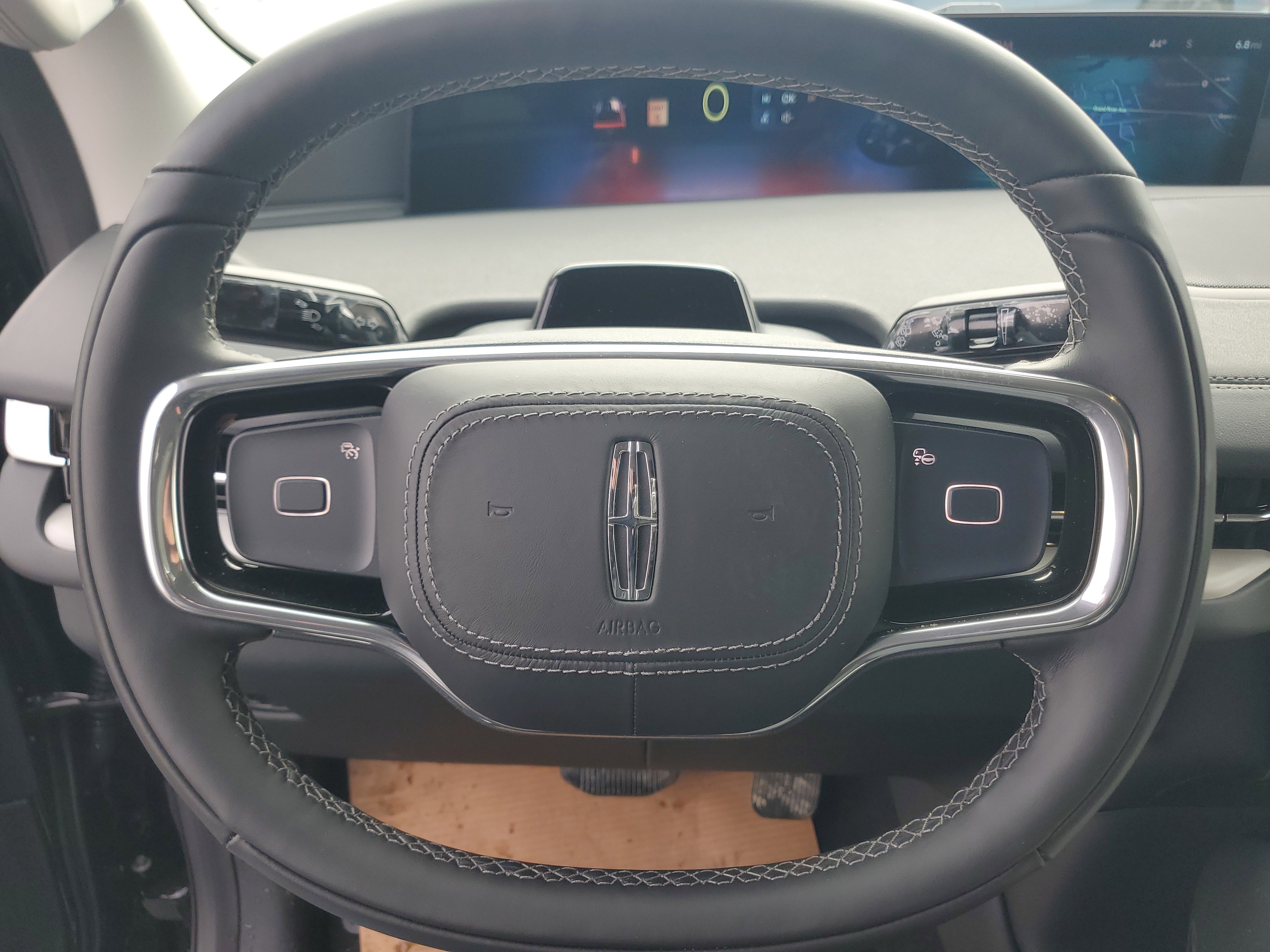 New 2026 Lincoln Navigator Premiere image 14