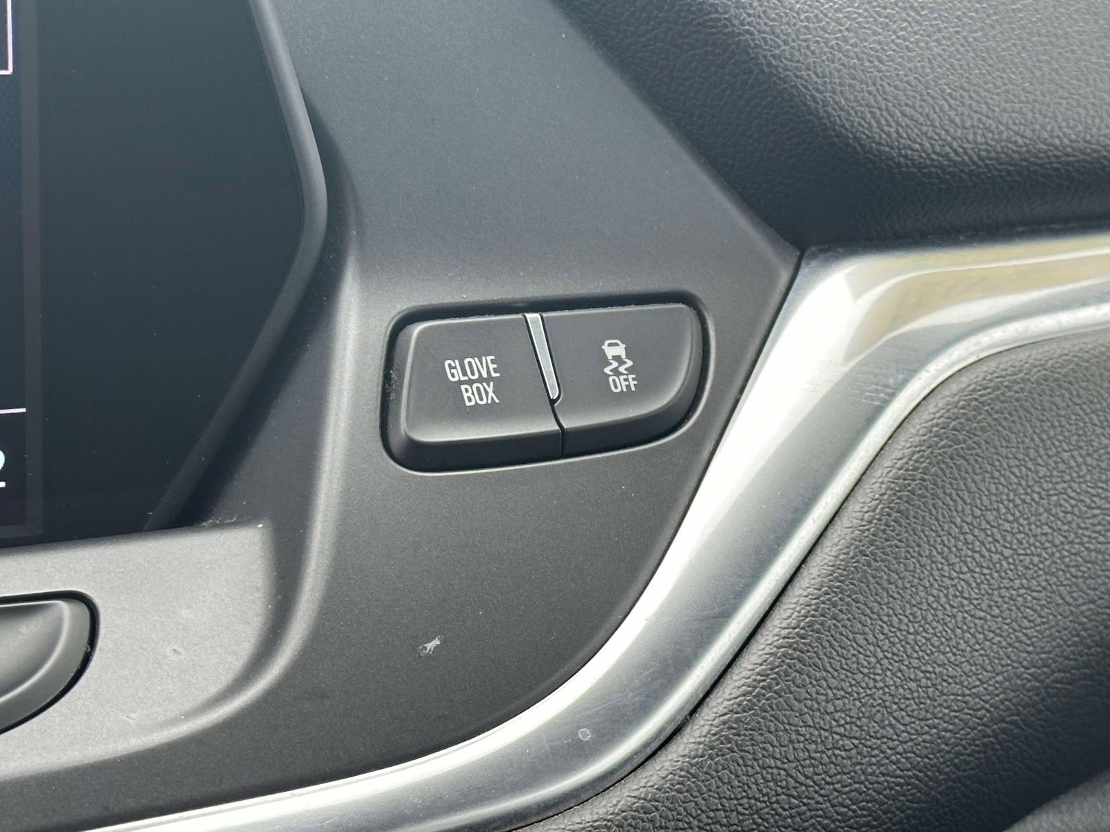 Certified 2021 Chevrolet Blazer LT AWD/4WD image 32