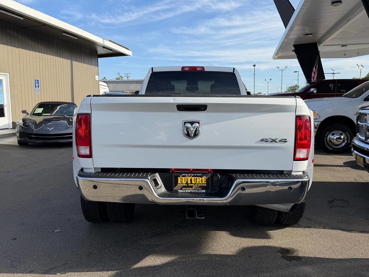 Used 2016 RAM 3500 Tradesman w/ Chrome Appearance Group image 5