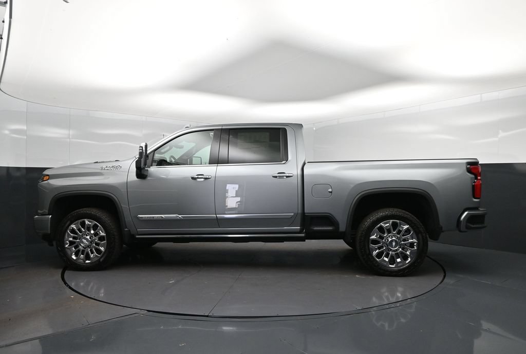 New 2026 Chevrolet Silverado 2500 High Country w/ High Country Premium Package AWD/4WD image 4