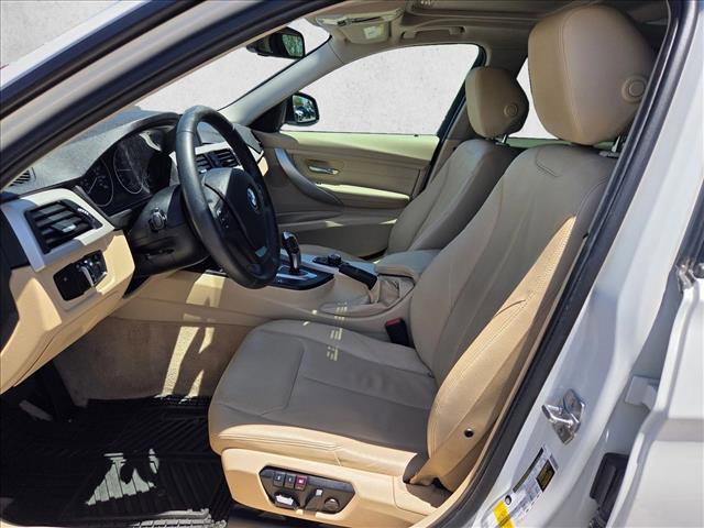 Used 2015 BMW 320i Sedan RWD image 22