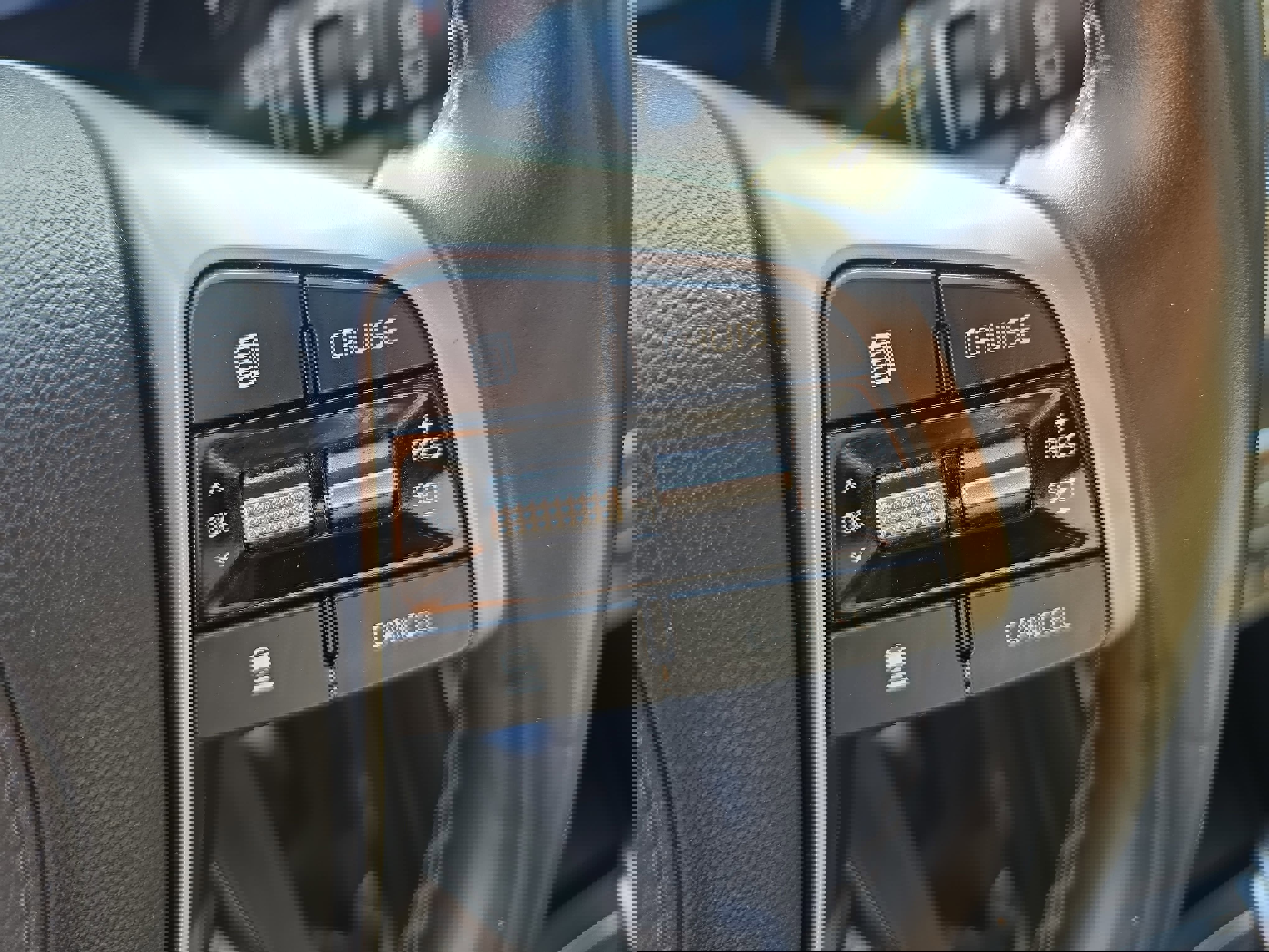 Used 2019 Kia Sorento EX w/ EX Touring Package image 20