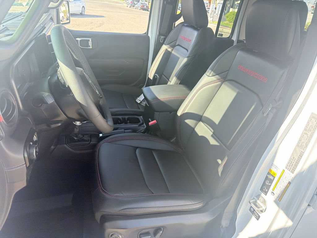 Used 2026 Jeep Gladiator Rubicon w/ Safety Group AWD/4WD image 13