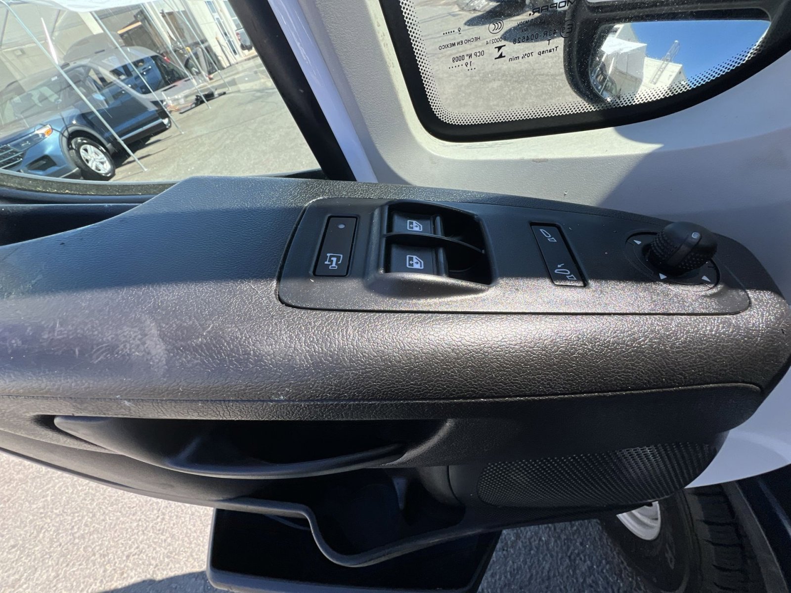 Used 2020 RAM ProMaster 2500 w/ Interior Convenience Group FWD image 23