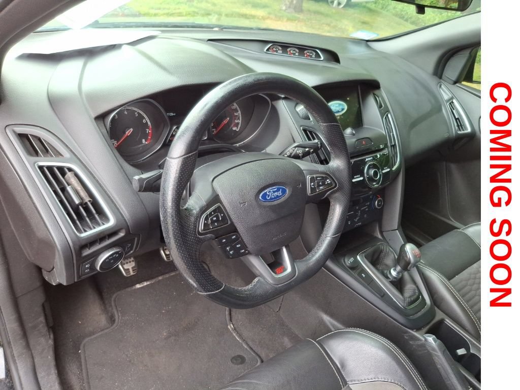Used 2018 Ford Focus ST w/ Equipment Group 401A FWD image 12