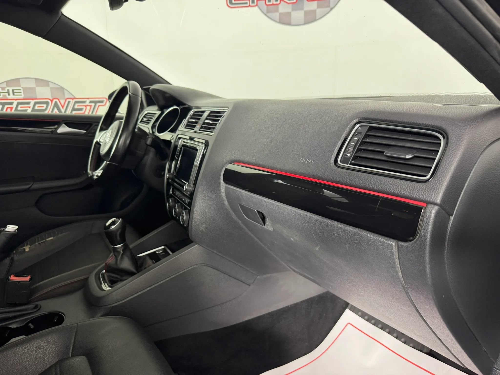 Used 2017 Volkswagen Jetta GLI FWD image 12