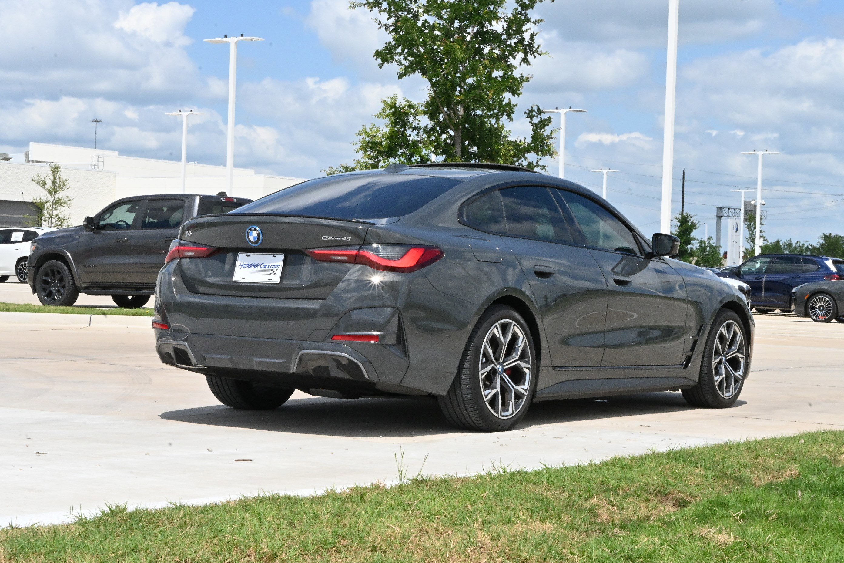Certified 2023 BMW i4 eDrive40 w/ M Sport Package RWD image 9