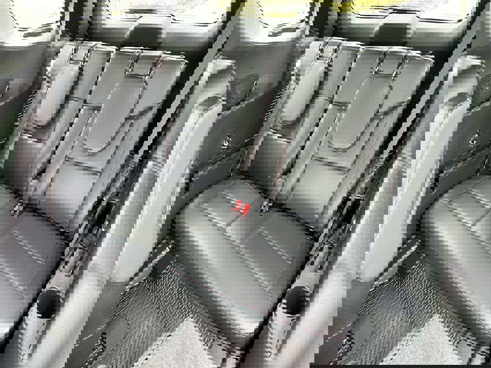 Used 2025 Ford Explorer ST-Line w/ Premium Package image 23