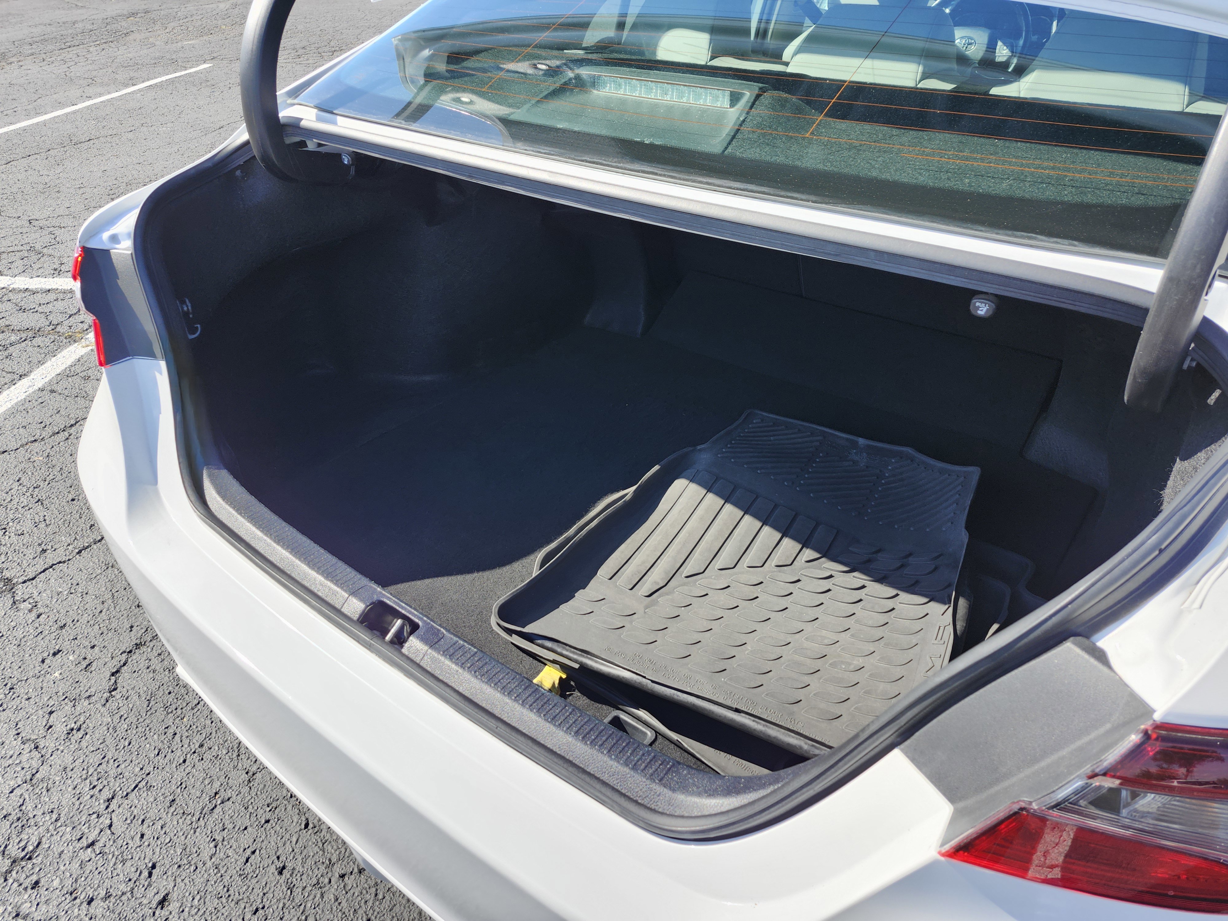 Used 2023 Toyota Camry SE image 15