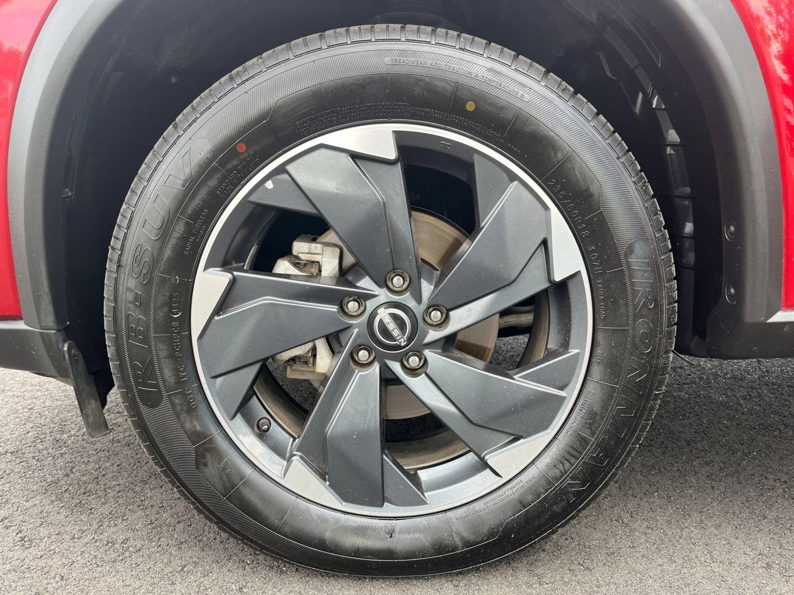 Used 2025 Nissan Rogue SV AWD/4WD image 35