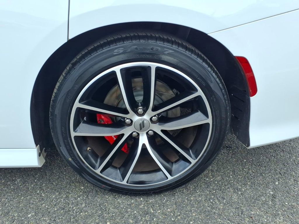 Used 2017 Dodge Charger R/T Scat Pack w/ Driver Confidence Group RWD image 18