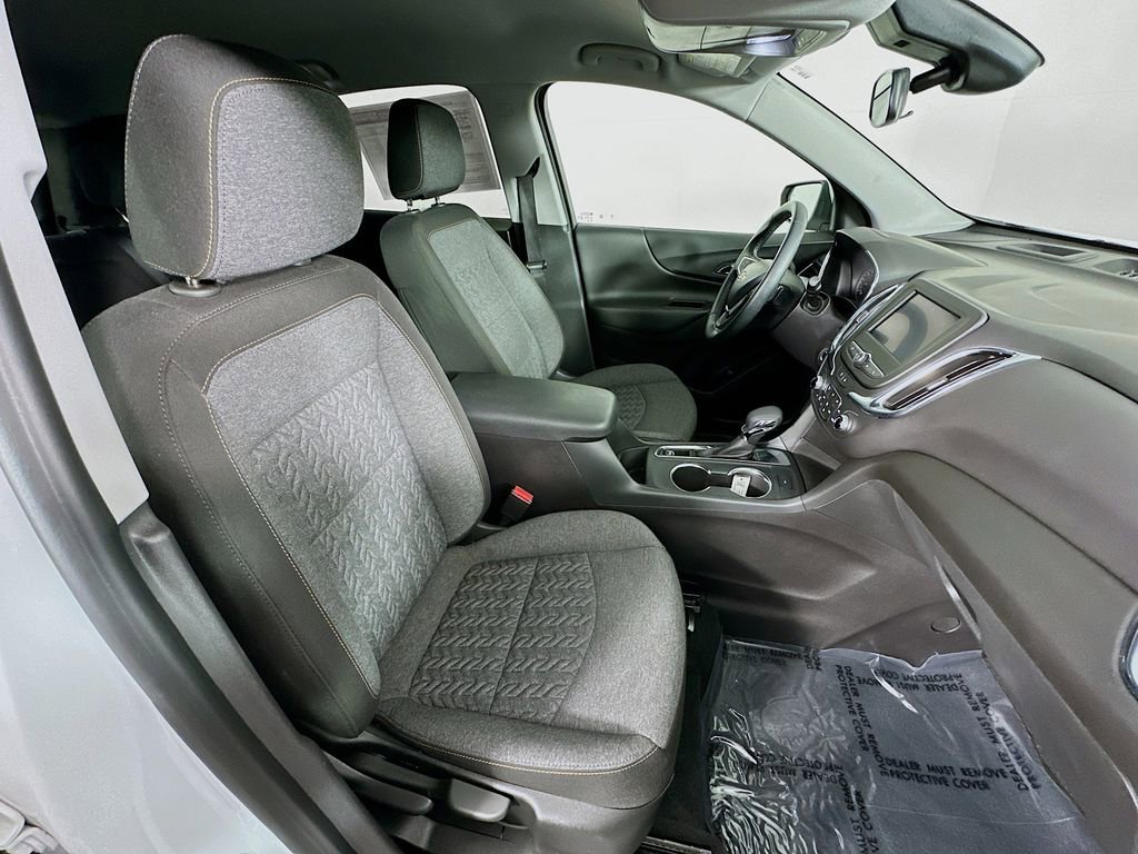Used 2024 Chevrolet Equinox LT image 34
