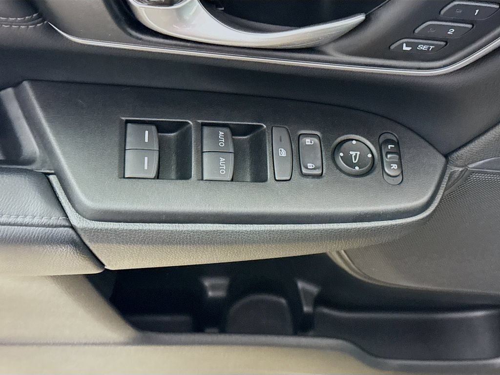 Used 2021 Honda CR-V EX-L image 18
