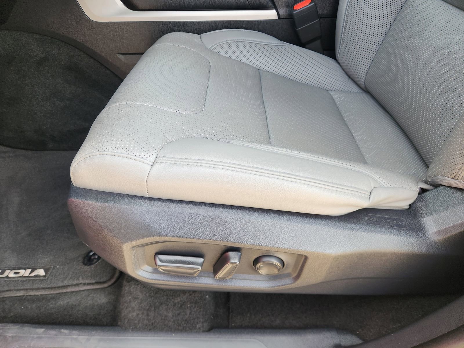 Used 2024 Toyota Sequoia SR5 w/ SR5 Premium Package image 27