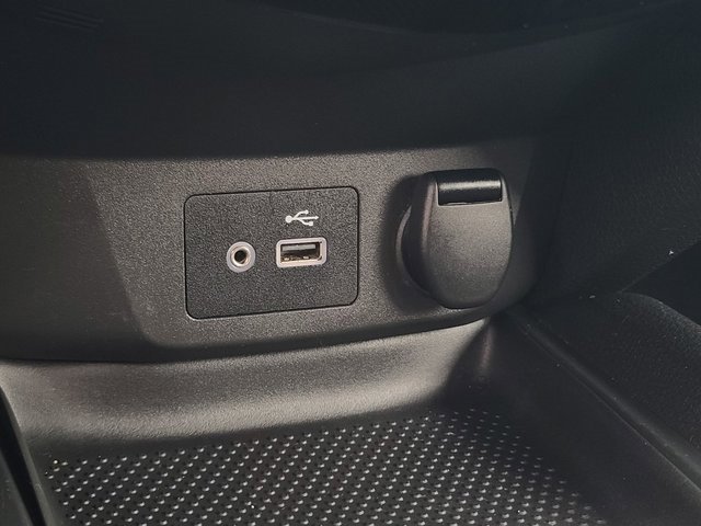 Used 2020 Nissan Rogue SV image 28