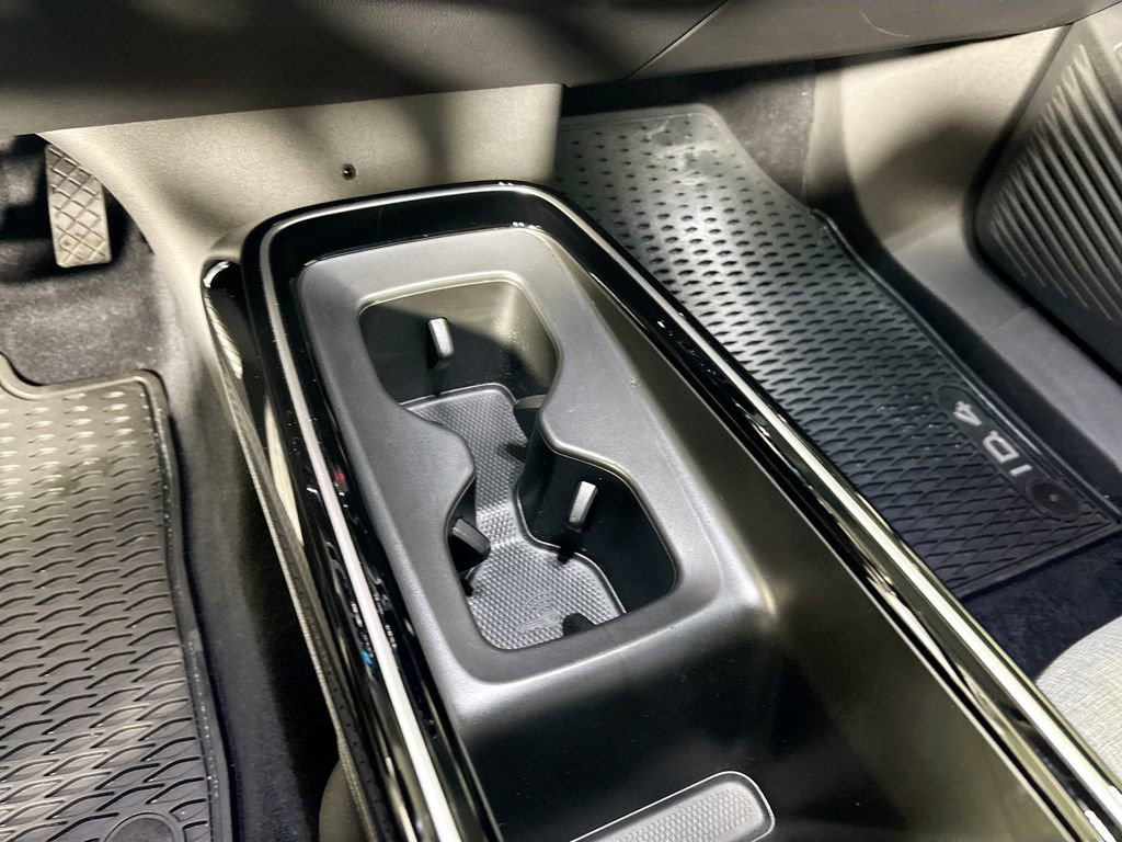 Certified 2025 Volkswagen ID.4 Pro image 15