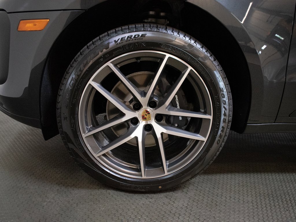 New 2026 Porsche Macan image 15