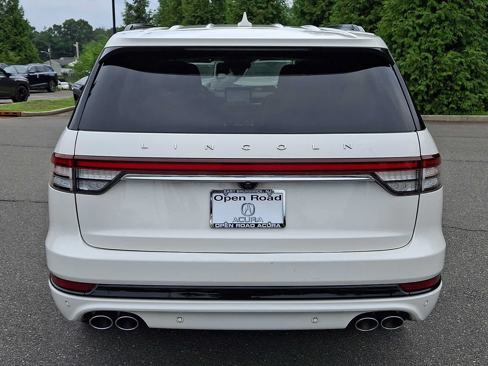 Used 2022 Lincoln Aviator Reserve AWD/4WD image 5