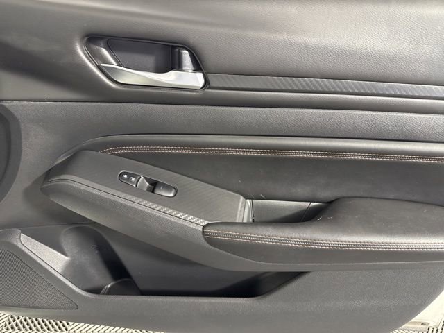 Used 2021 Nissan Altima 2.0 SR image 21