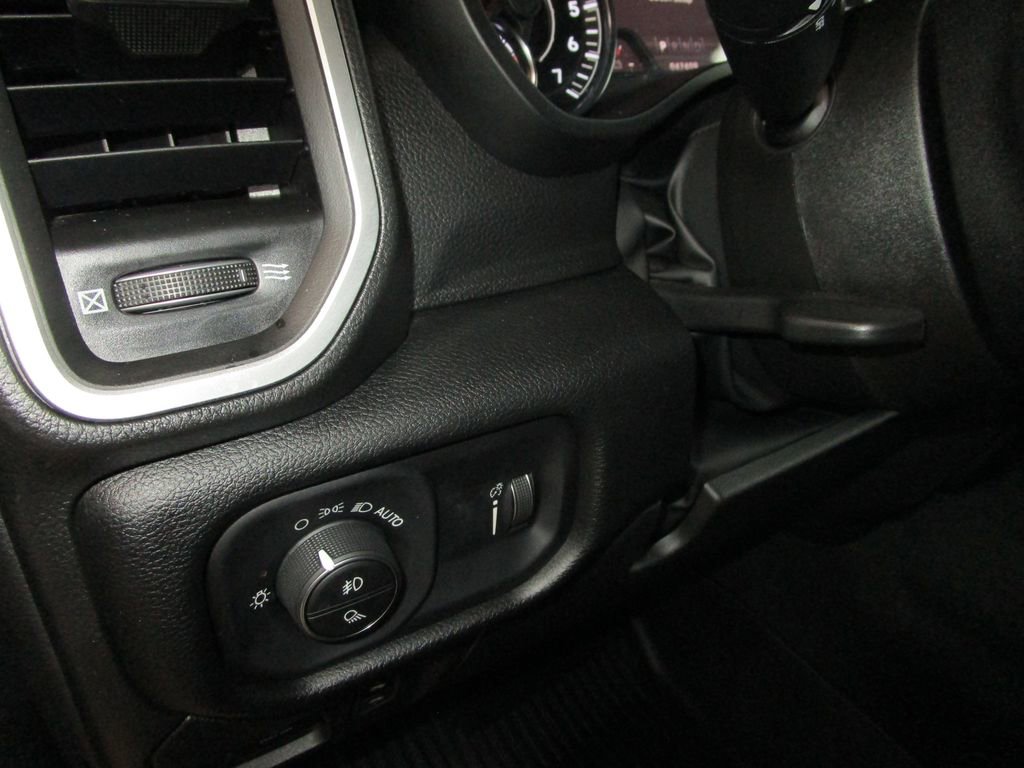 Used 2022 RAM 1500 Big Horn w/ Trailer Tow Group image 27