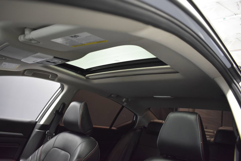 Used 2023 Nissan Altima 2.5 SR w/ SR Premium Package image 17