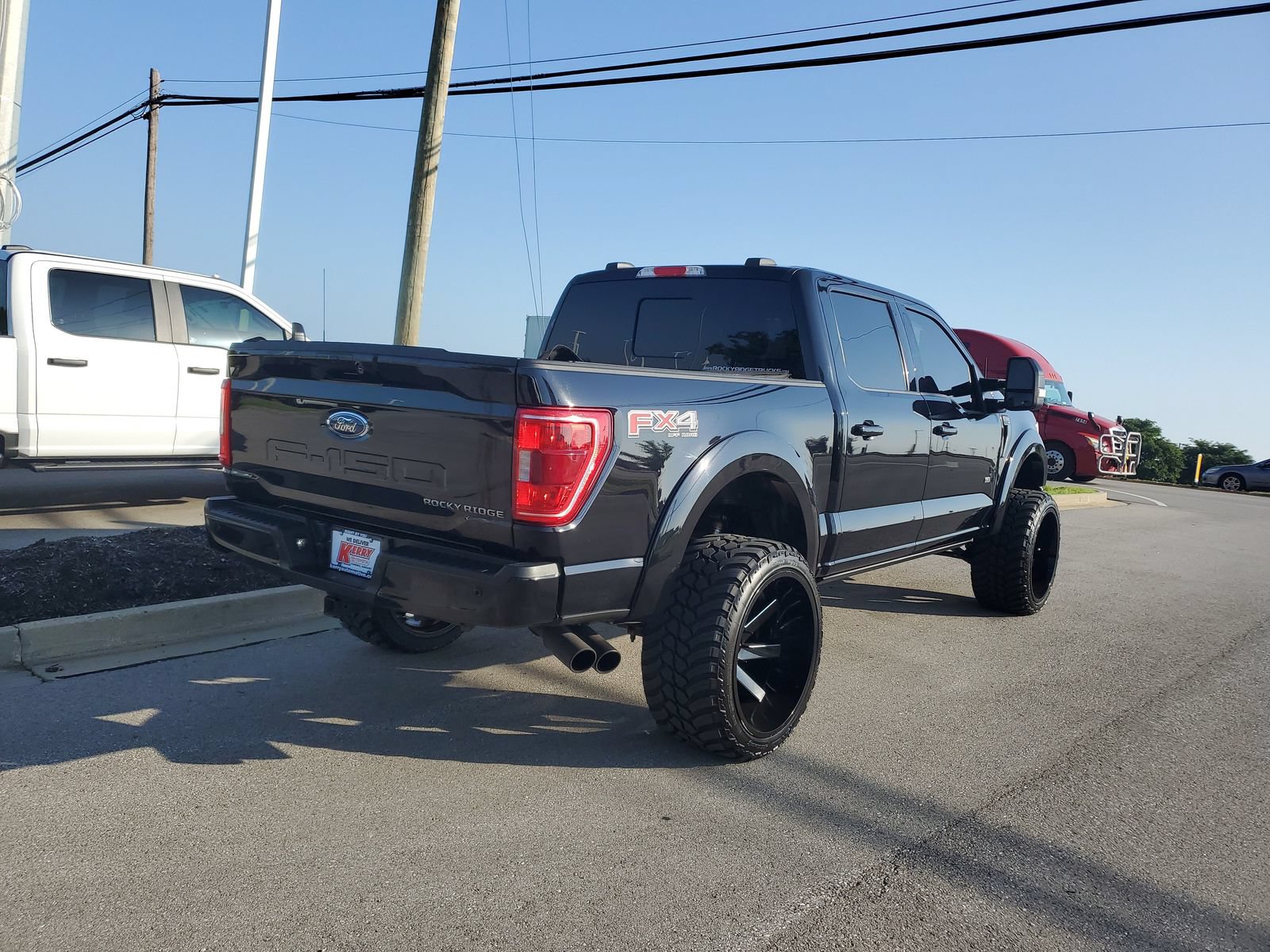 Used 2021 Ford F150 XLT w/ Equipment Group 302A High AWD/4WD image 4