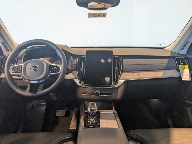 New 2026 Volvo XC90 B6 Ultra w/ Protection Package AWD/4WD image 13