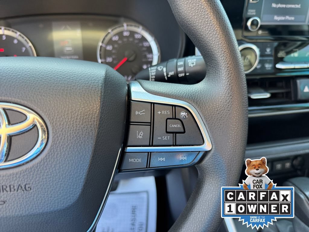 Used 2021 Toyota Highlander L FWD image 32