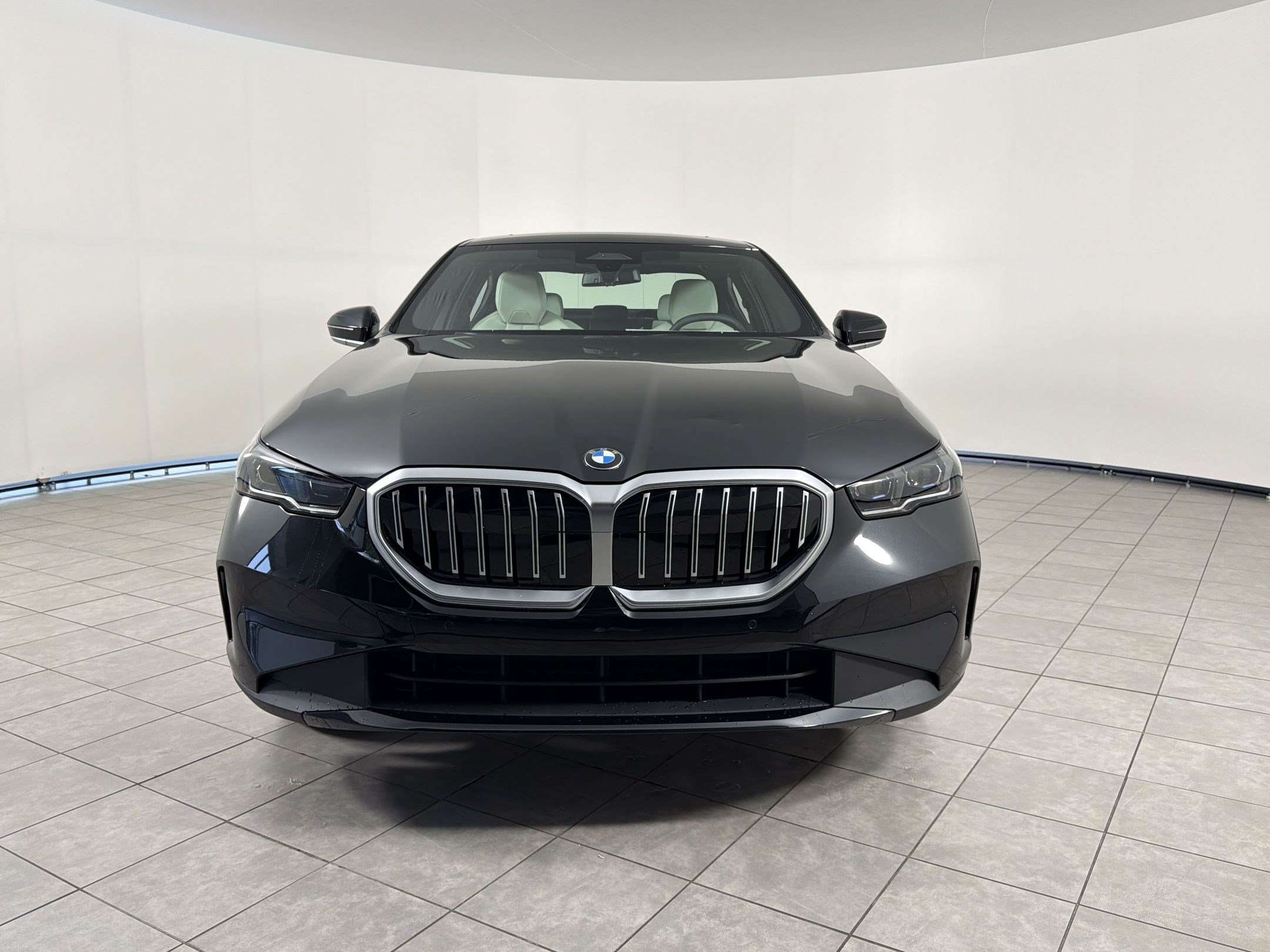 New 2027 BMW 530i RWD image 6