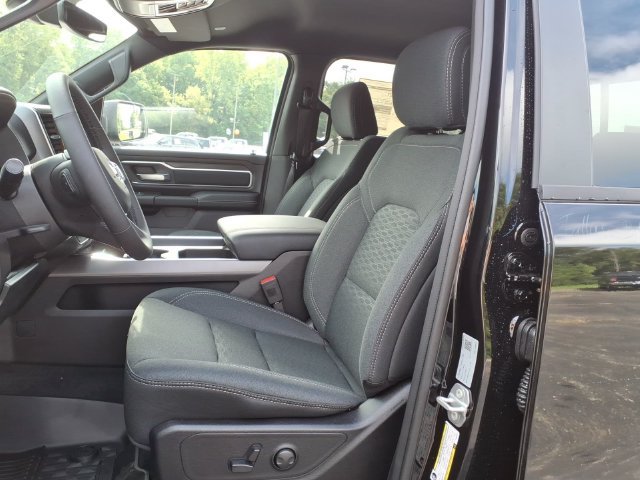 New 2026 RAM 1500 Big Horn AWD/4WD image 12