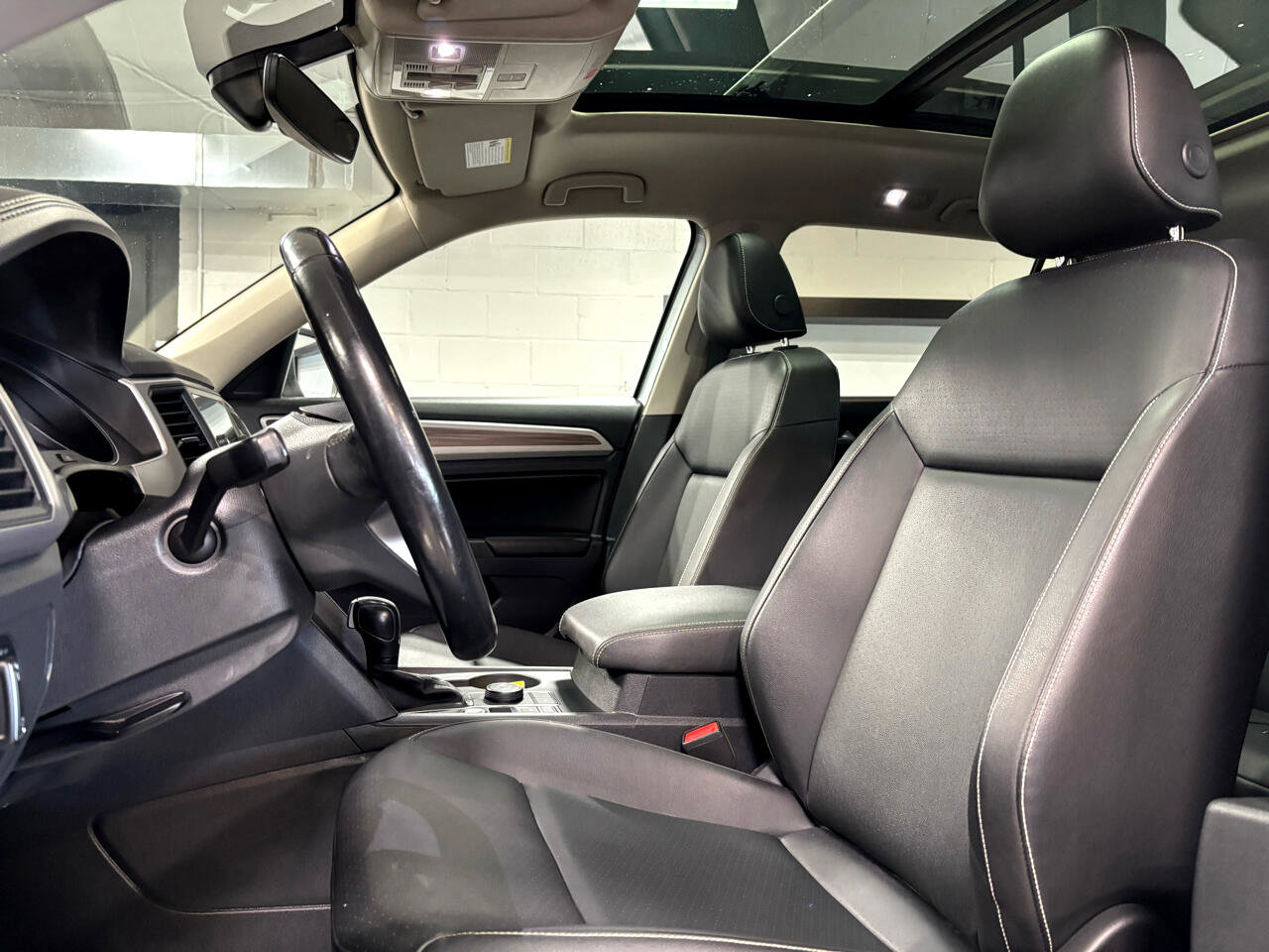 Used 2021 Volkswagen Atlas SE w/ Panoramic Sunroof Package image 30
