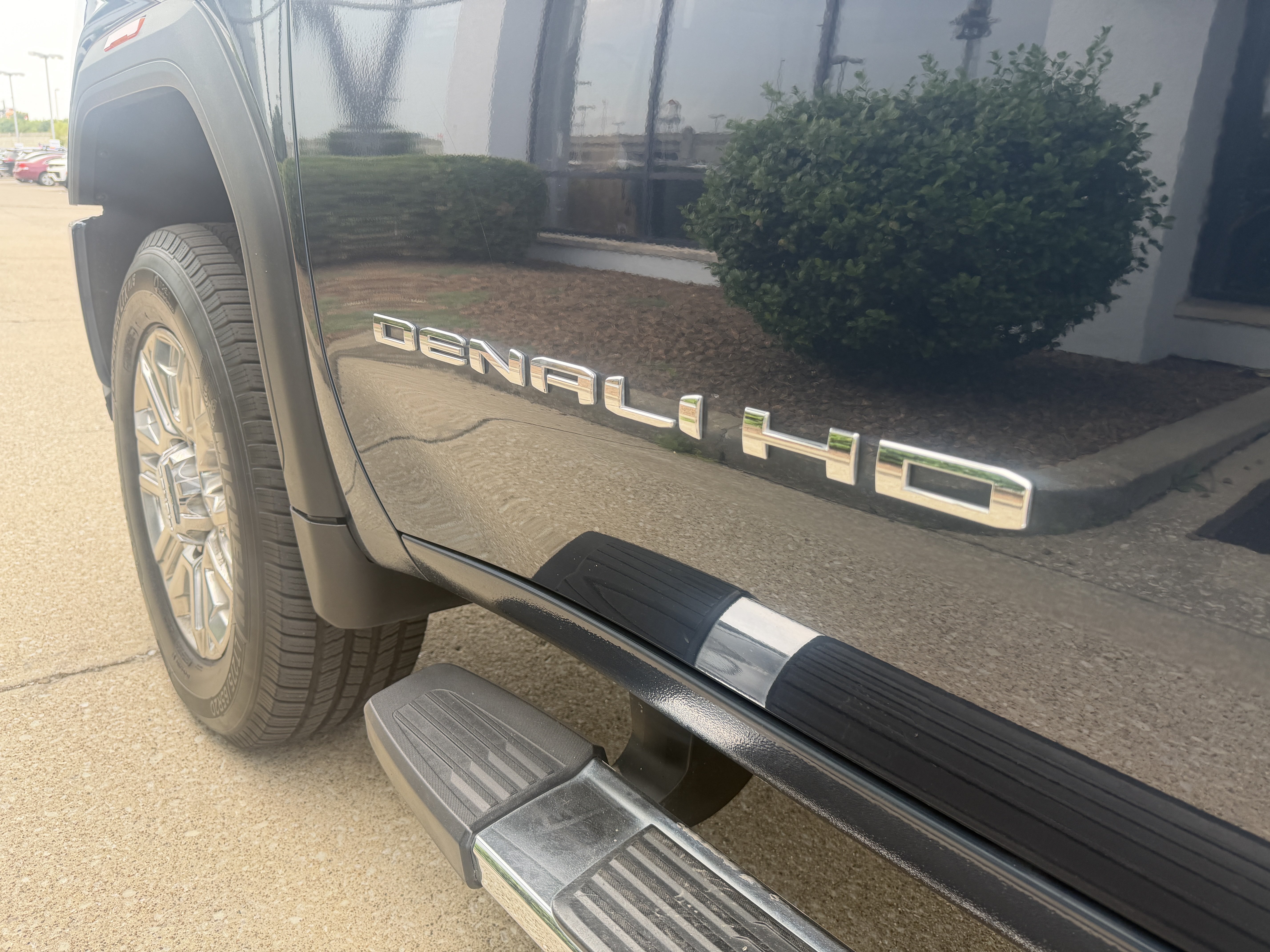 Used 2020 GMC Sierra 3500 Denali w/ Denali Ultimate Package AWD/4WD image 14
