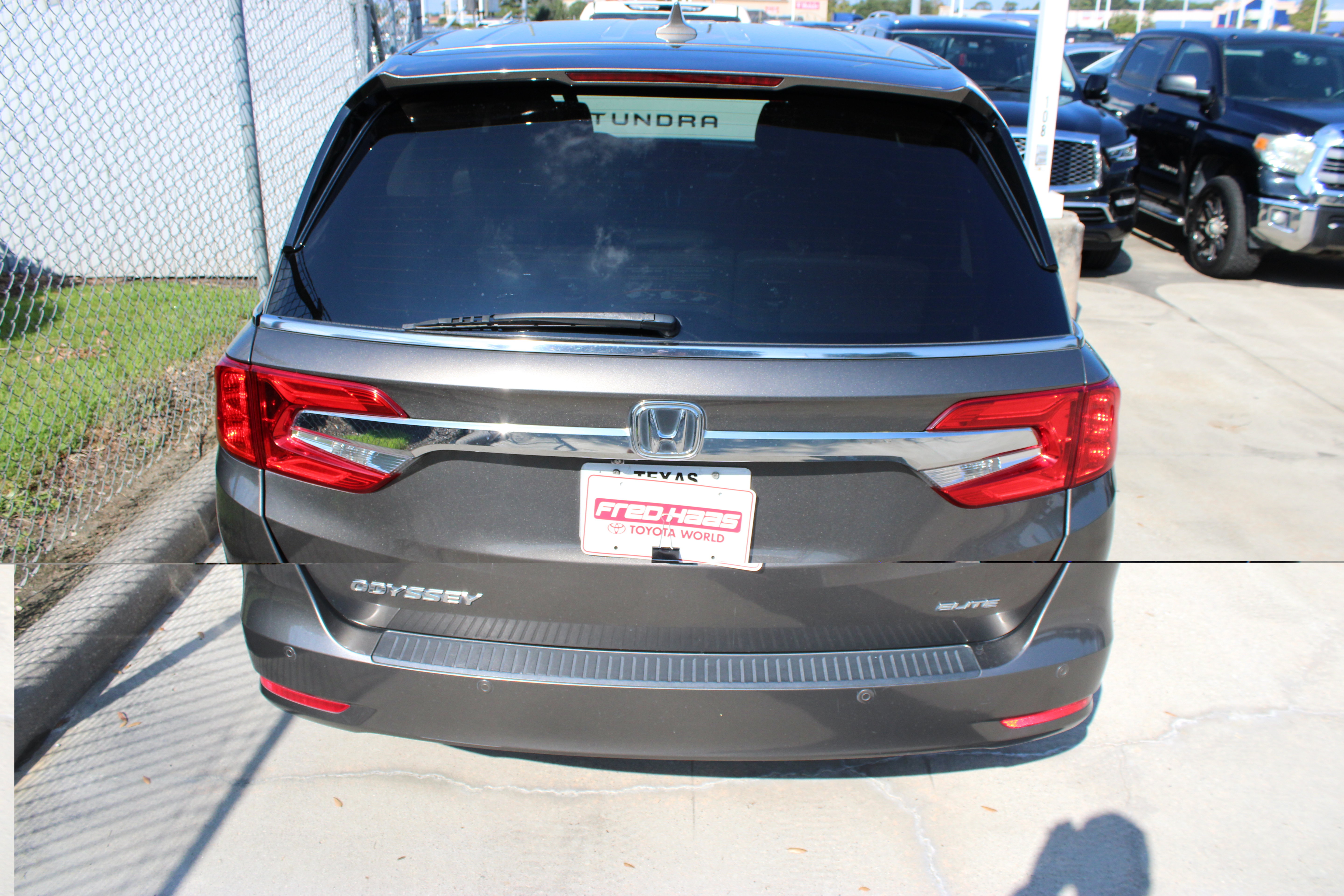 Used 2018 Honda Odyssey Elite image 7