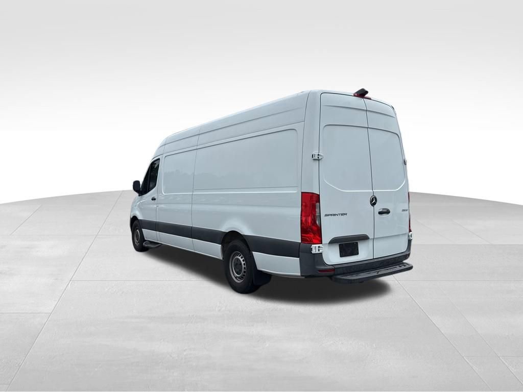 Used 2021 Mercedes-Benz Sprinter 2500 image 5