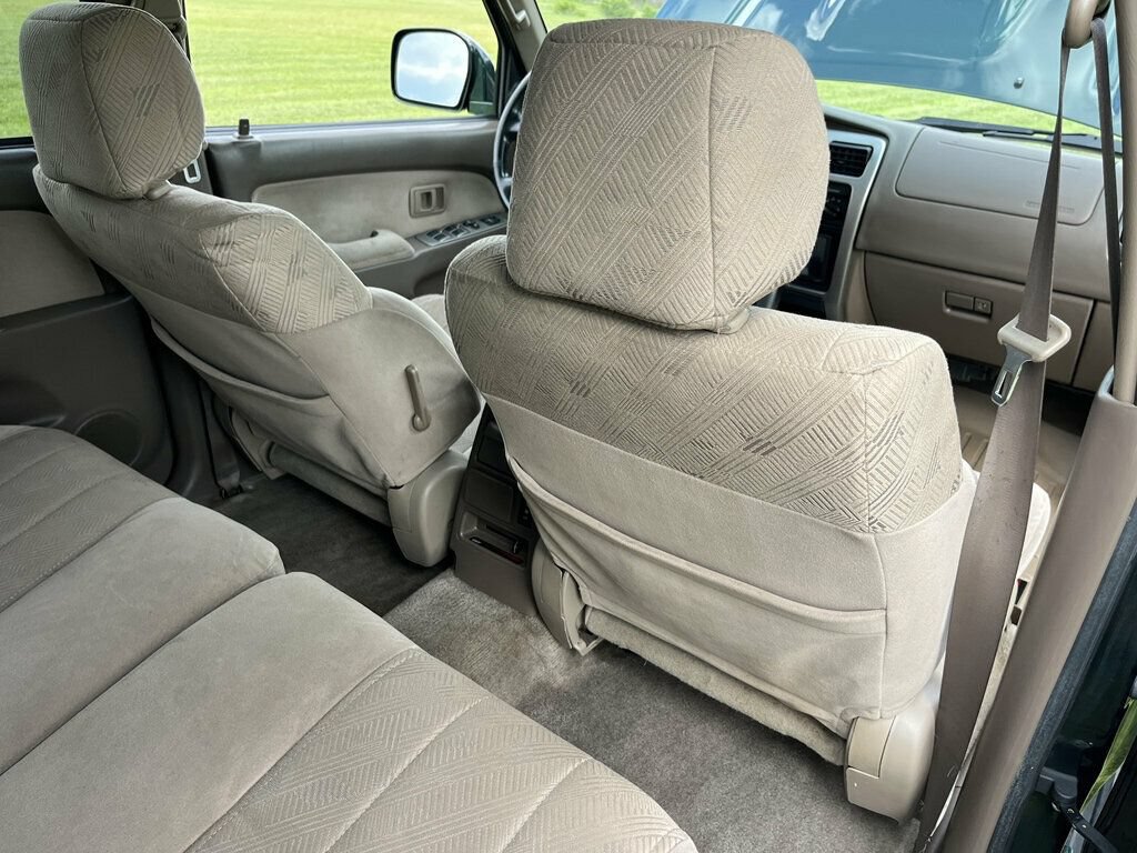 Used 2001 Toyota 4Runner SR5 AWD/4WD image 77