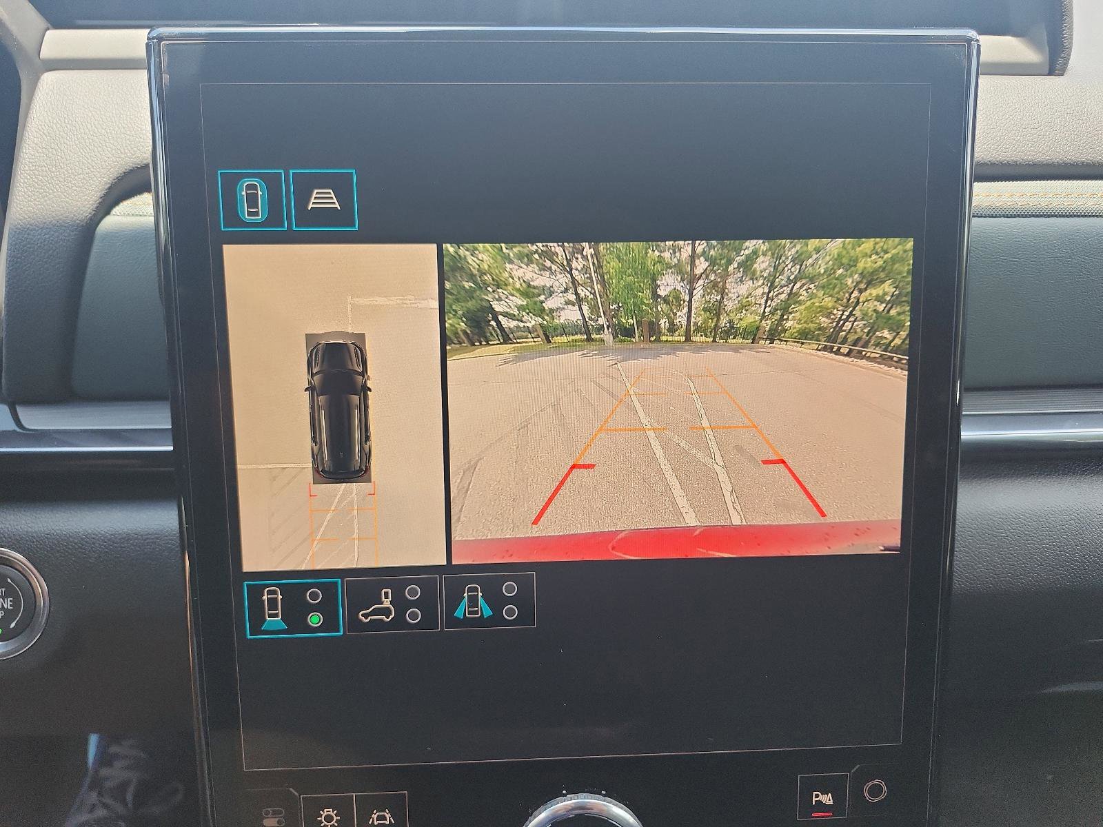 New 2026 GMC Terrain AT4 w/ Convenience Package III image 14