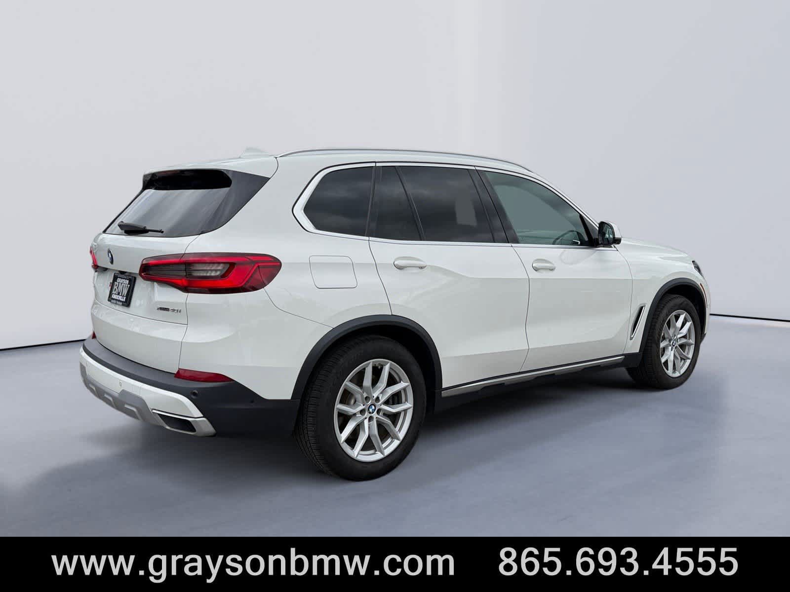 Used 2020 BMW X5 xDrive40i w/ Convenience Package AWD/4WD image 3