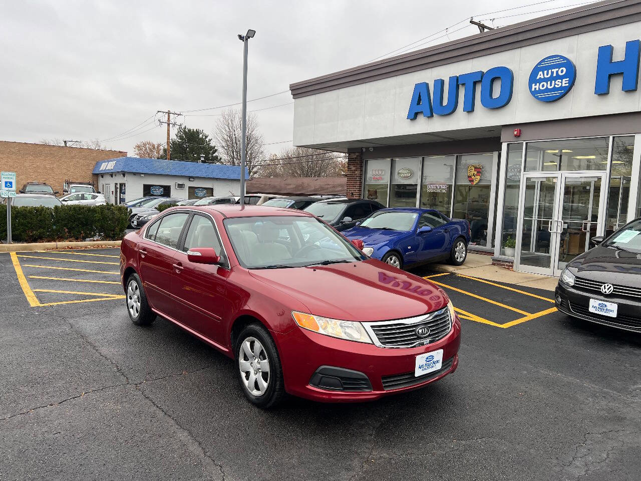 Used 2010 Kia Optima LX image 3