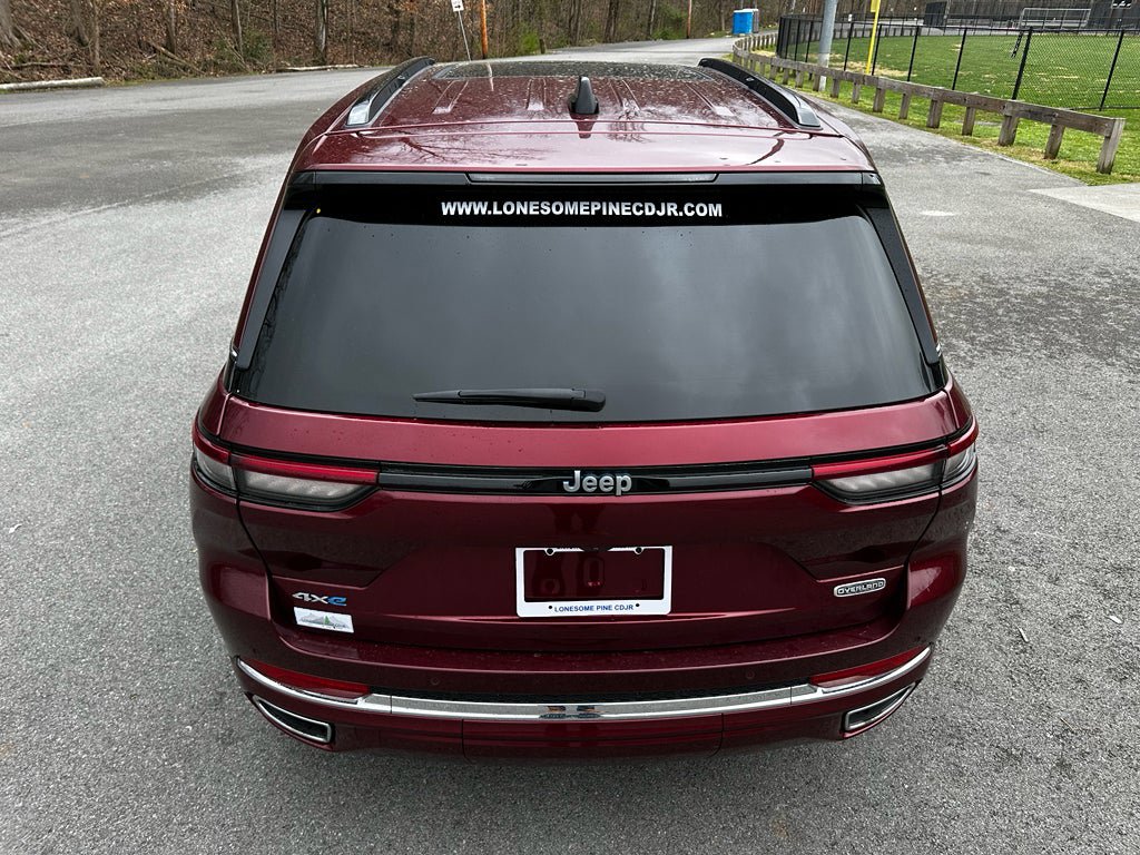 Used 2024 Jeep Grand Cherokee Overland AWD/4WD image 4