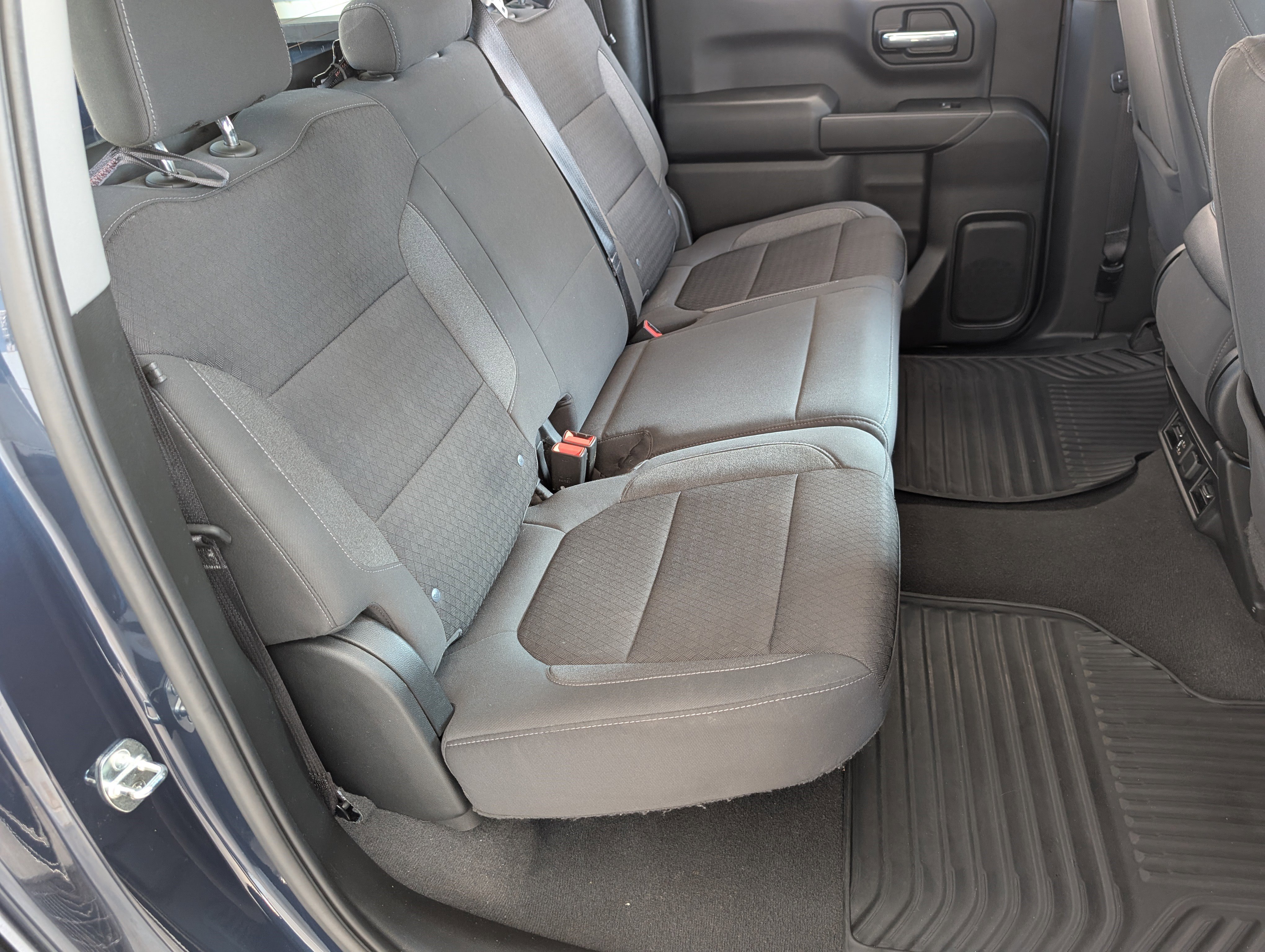 Used 2021 Chevrolet Silverado 1500 LT AWD/4WD image 19