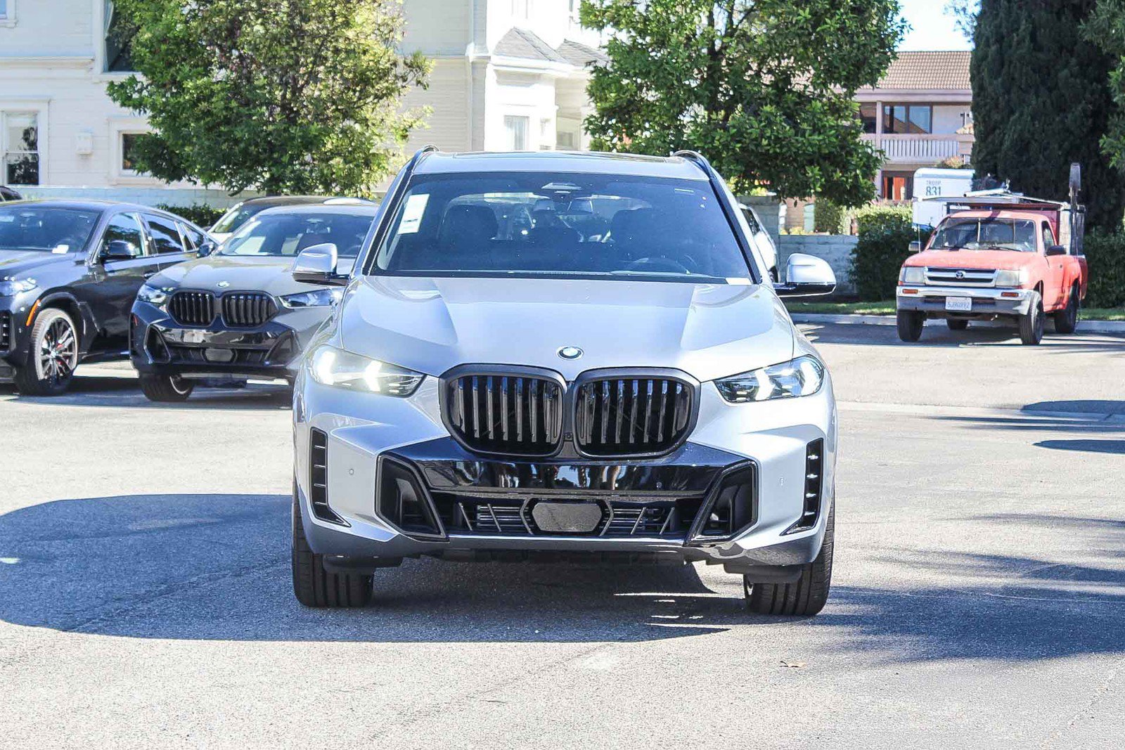 New 2026 BMW X5 sDrive40i w/ M Sport Package image 2
