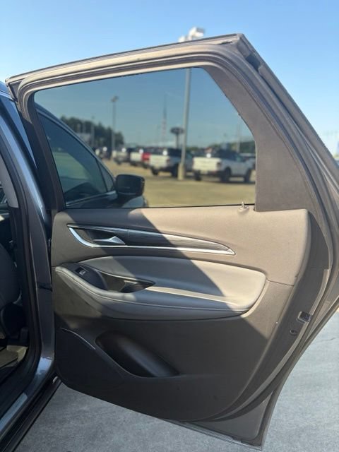Used 2020 Buick Enclave Essence w/ Sound and Sites Package FWD image 16