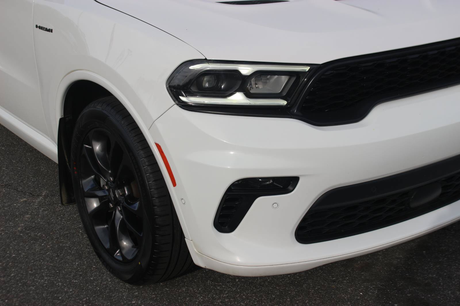 Used 2022 Dodge Durango R/T AWD/4WD image 9