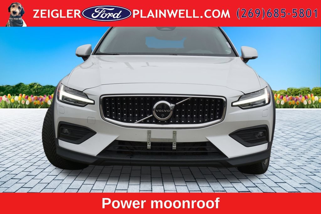 Used 2024 Volvo V60 B5 Cross Country Plus AWD/4WD image 8
