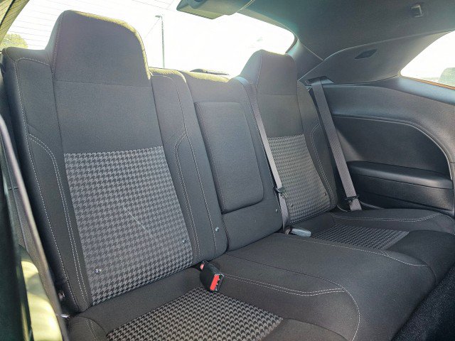 Used 2022 Dodge Challenger SXT RWD image 13