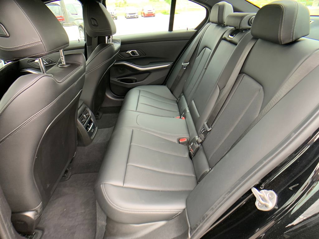 Used 2026 BMW 330i xDrive Sedan AWD/4WD image 26