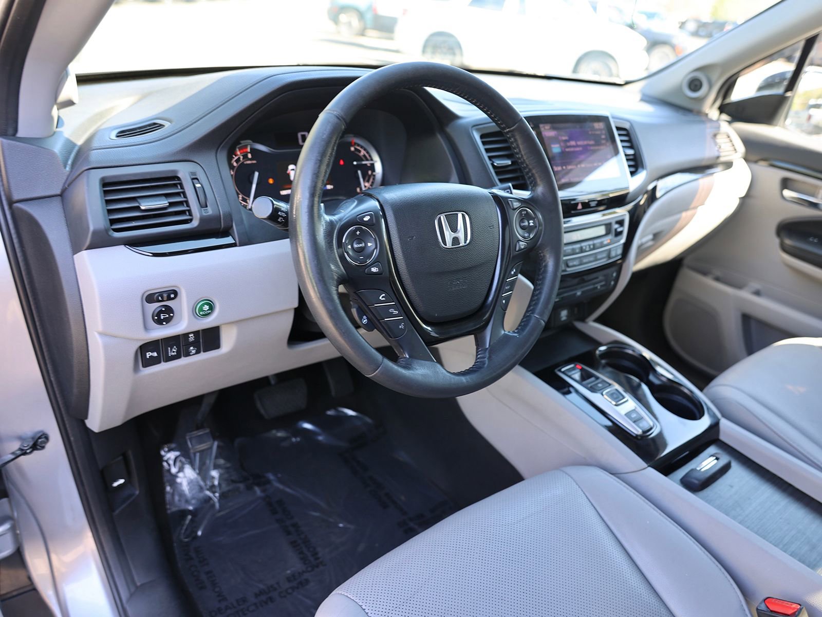 Used 2017 Honda Pilot Elite image 17