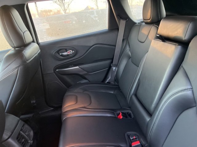 Used 2021 Jeep Cherokee Latitude Lux image 12